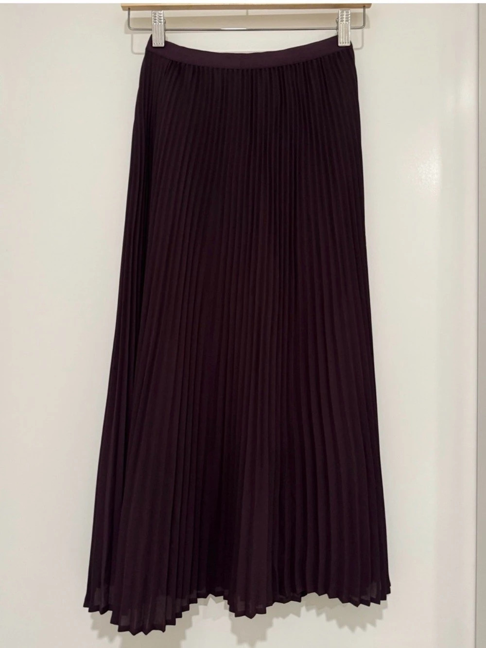 Babaton Pleated Maxi Skirt in Plum XS